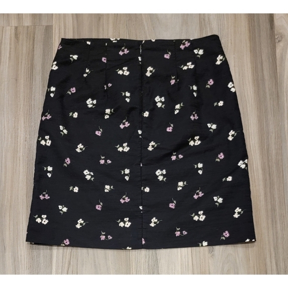 Ann Taylor Skirt - Picture 4 of 8